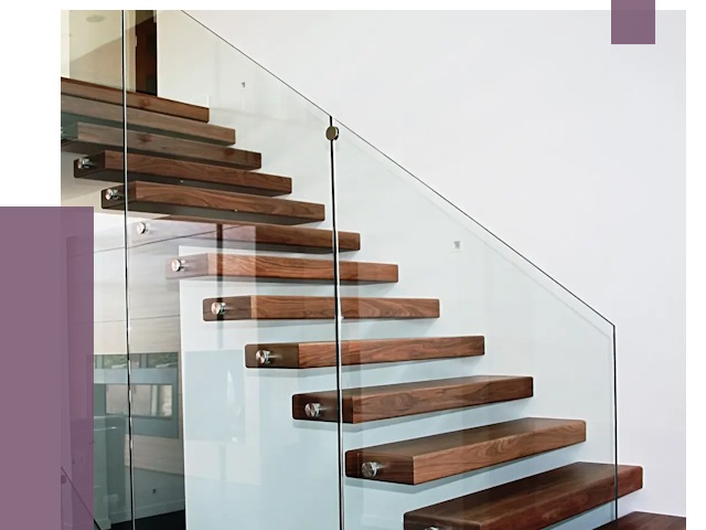 Стеклянные перила для лестницы в Краснокамске от 14699 руб.