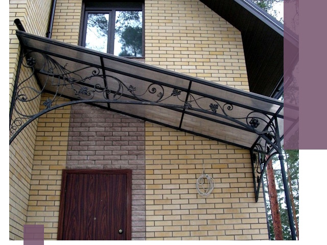 Односкатные козырьки из металла под ключ в Краснокамске