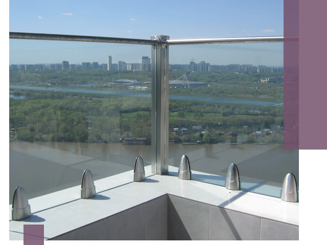 Стеклянные парапеты премиум класса в Краснокамске для домов и бизнесов